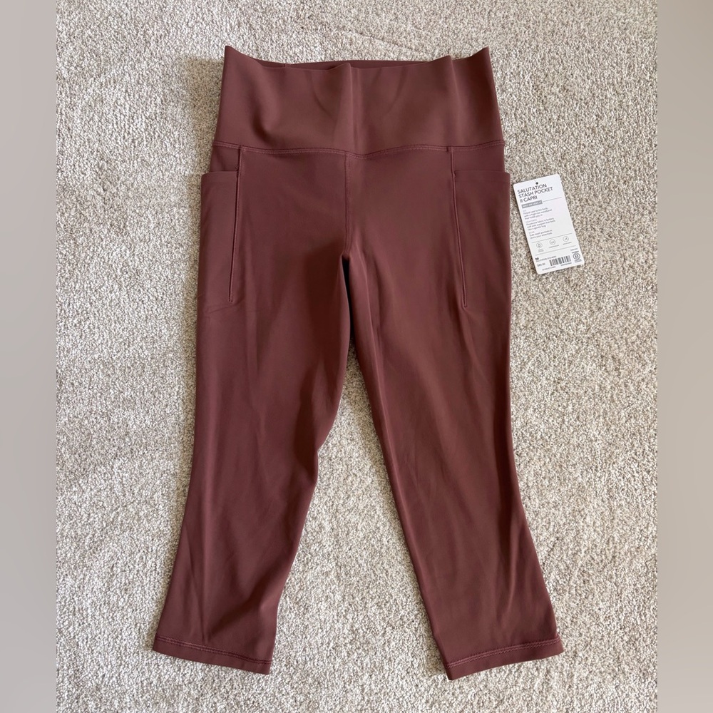 Athleta Salutation Stash Pocket II Capri
